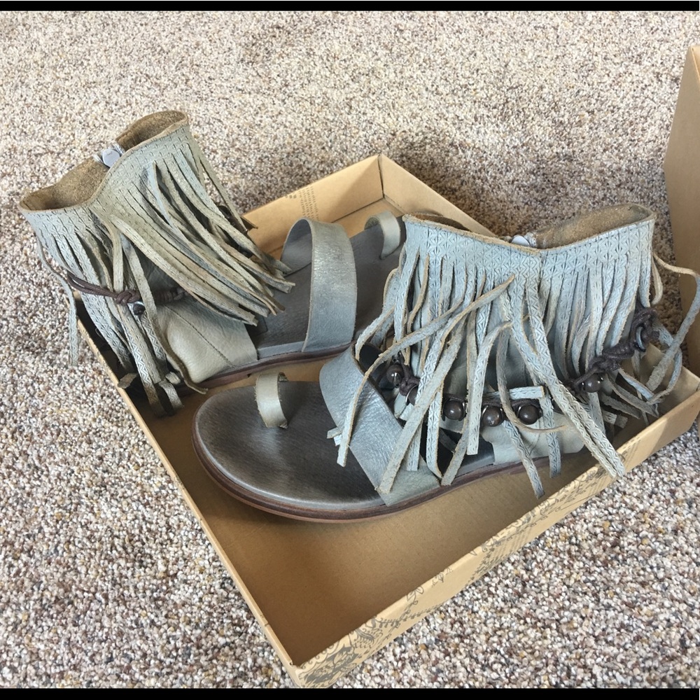 Free People leather fringe sandal.